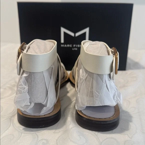 Marc Fisher Loop Sandal. Ladies 8 - Picture 10 of 15